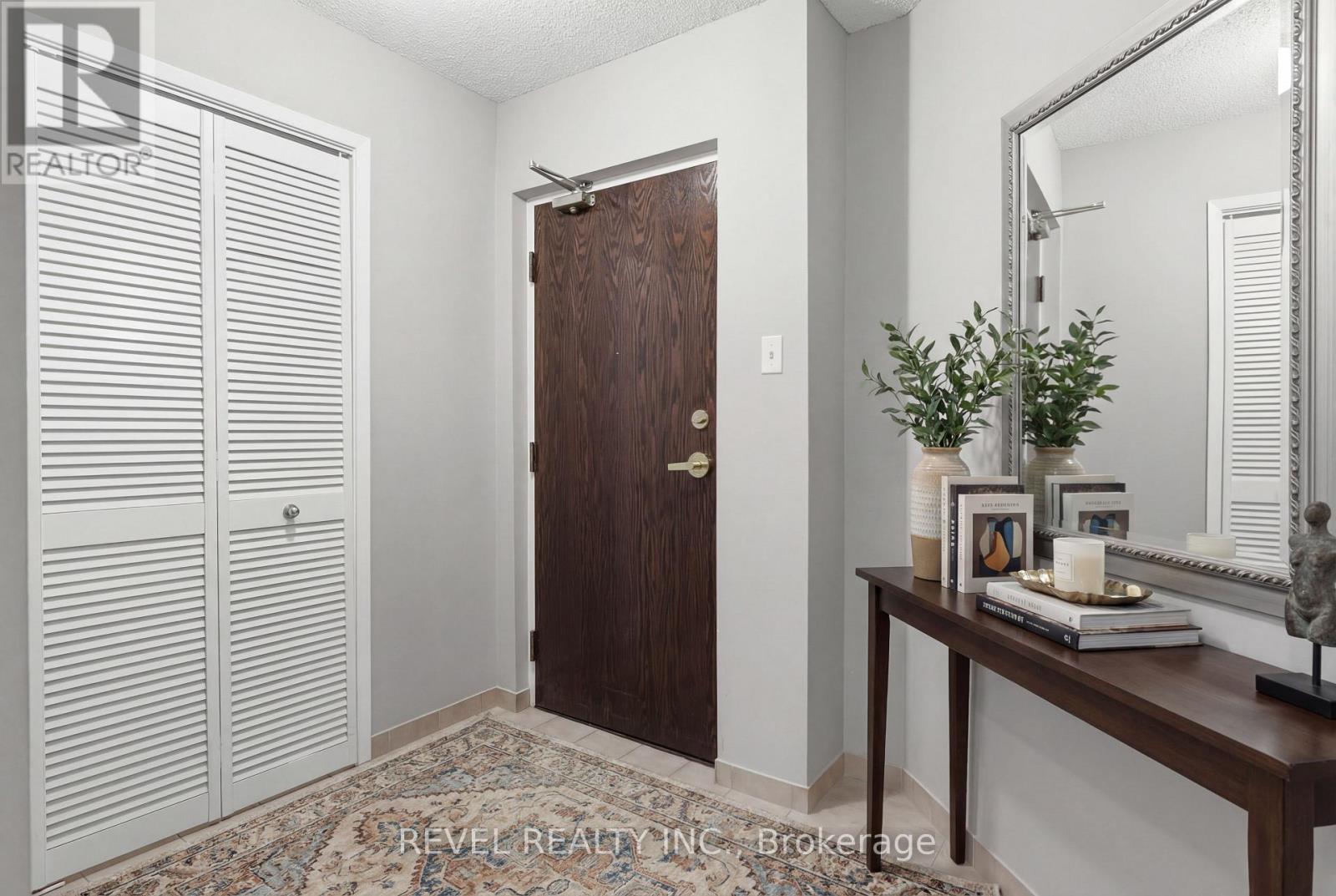 309 - 4 Heritage Way, Kawartha Lakes (Lindsay), Ontario  K9V 5Z2 - Photo 6 - X12978134