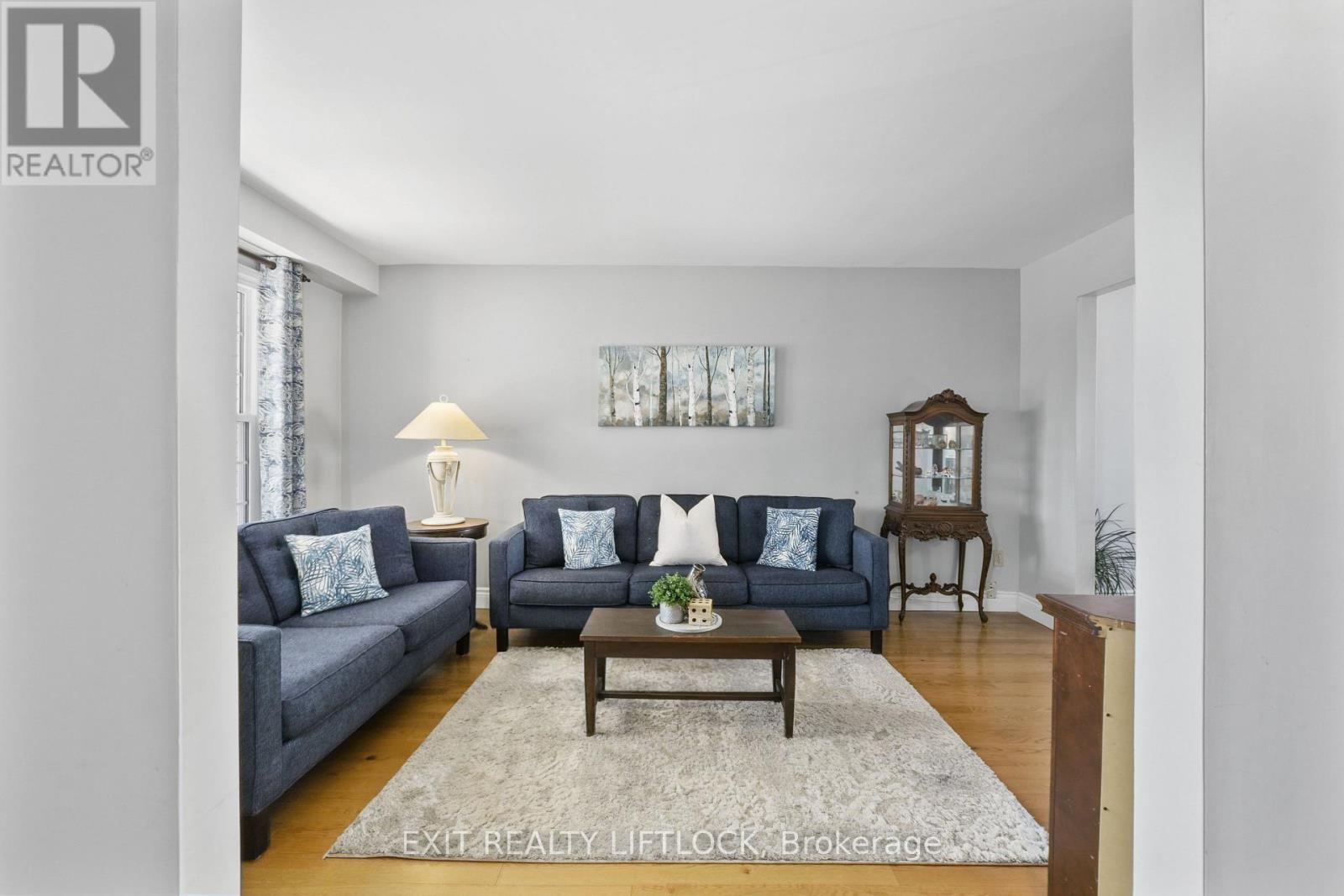 1243 Huntington Circle, Peterborough (Otonabee Ward 1), Ontario  K9K 2B4 - Photo 7 - X12978190