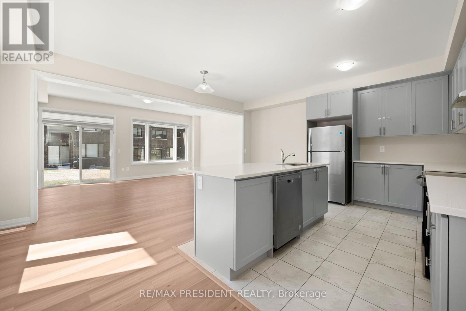 100 Corley Street W, Kawartha Lakes (Lindsay), Ontario  K9V 6C2 - Photo 13 - X12978090