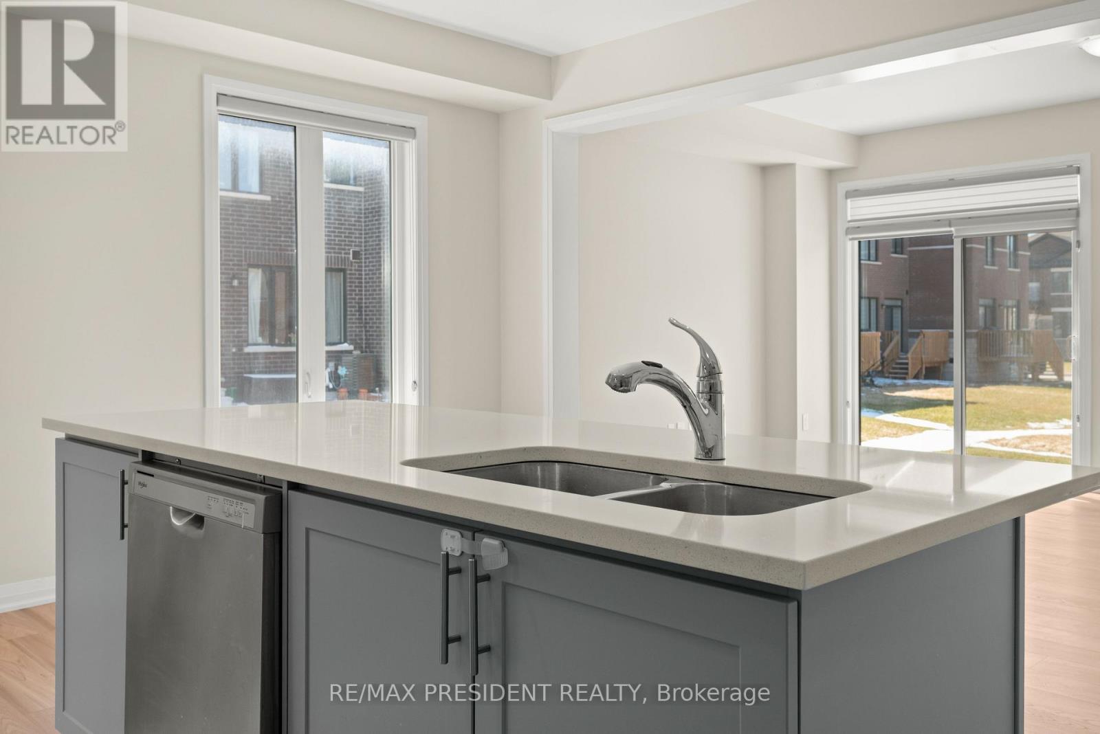 100 Corley Street W, Kawartha Lakes (Lindsay), Ontario  K9V 6C2 - Photo 17 - X12978090