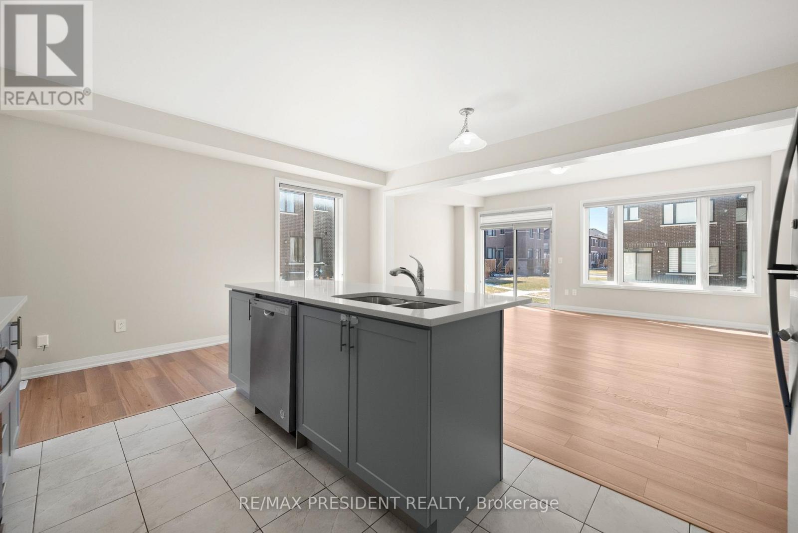 100 Corley Street W, Kawartha Lakes (Lindsay), Ontario  K9V 6C2 - Photo 19 - X12978090