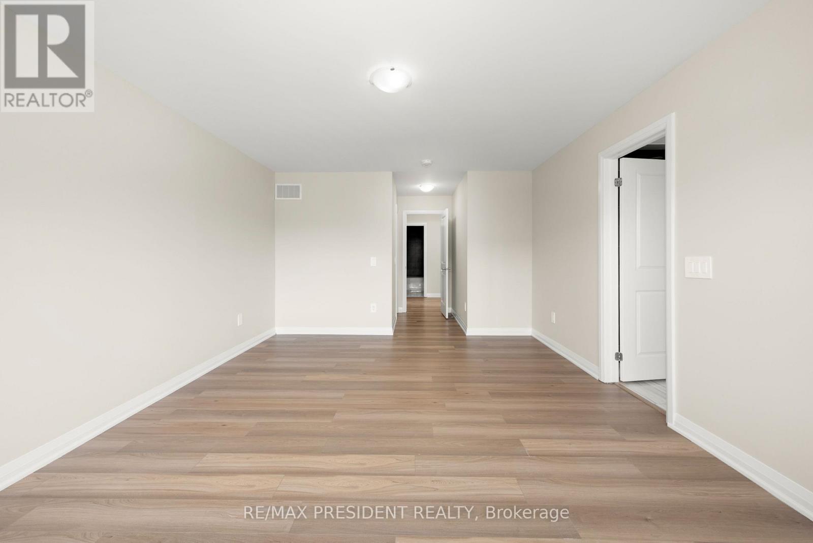 100 Corley Street W, Kawartha Lakes (Lindsay), Ontario  K9V 6C2 - Photo 36 - X12978090