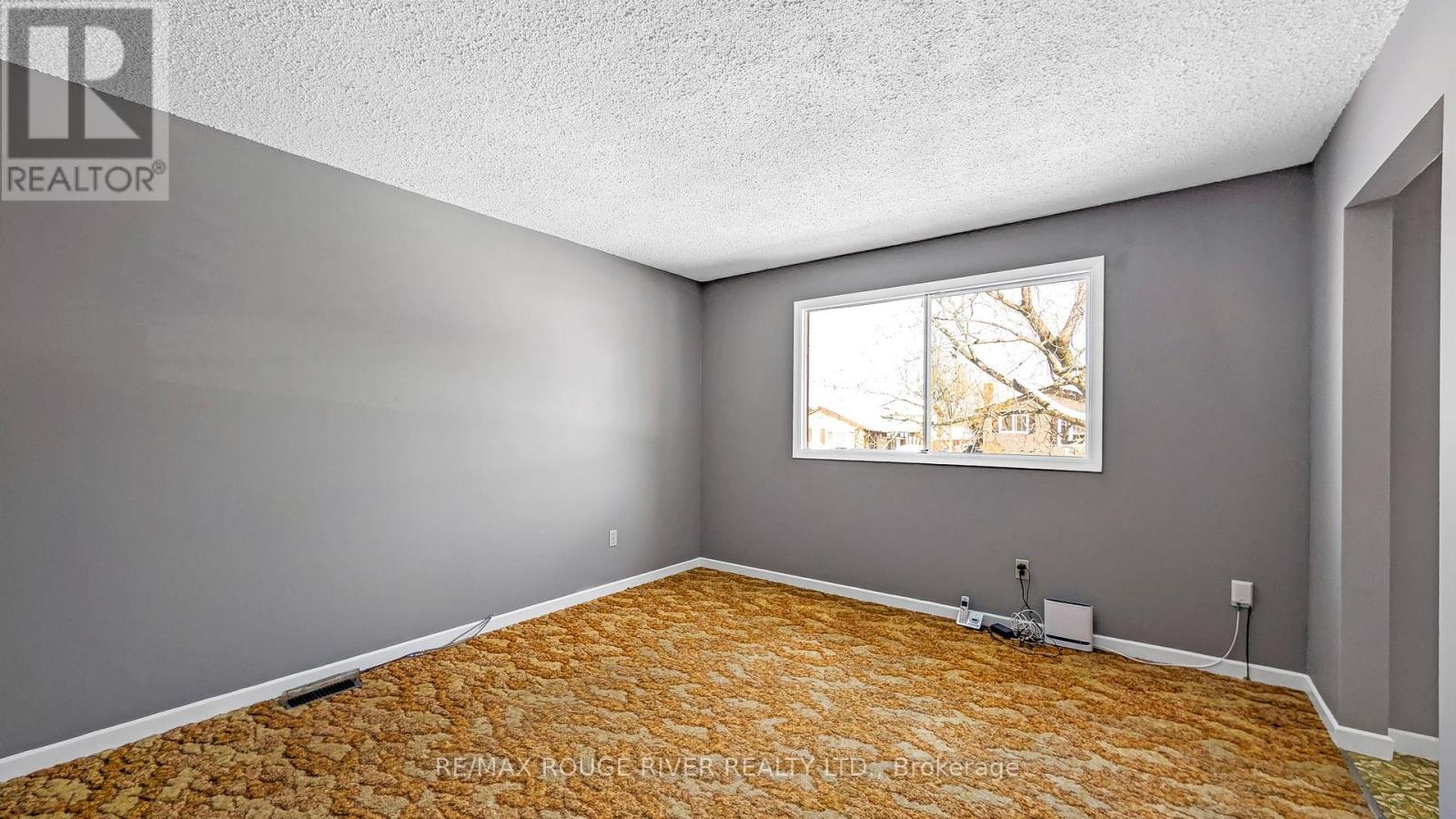 20 Coyle Crescent, Selwyn, Ontario  K9J 6X5 - Photo 24 - X12978378