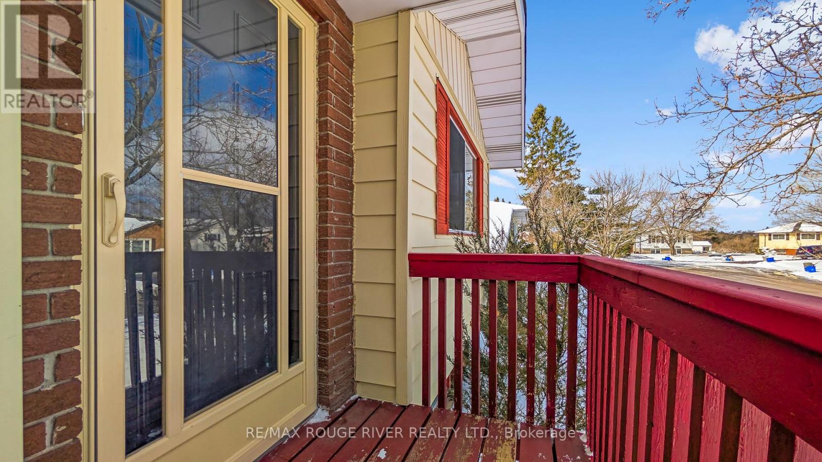 20 Coyle Crescent, Selwyn, Ontario  K9J 6X5 - Photo 4 - X12978378