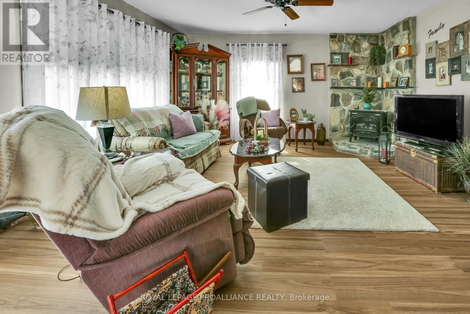 679 Upper Turriff Road, Bancroft (Dungannon Ward), Ontario  K0L 2L0 - Photo 7 - X12978550