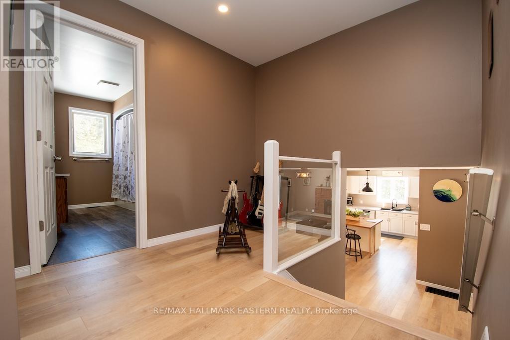 1079 Rock Road, Douro-Dummer, Ontario  K0L 3A0 - Photo 15 - X12978708