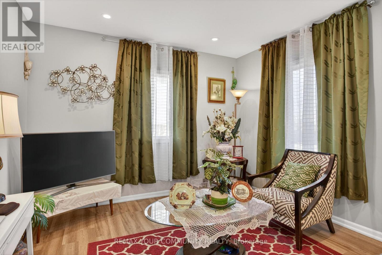 426 Wolsely Street, Peterborough (Northcrest Ward 5), Ontario  K9H 5A5 - Photo 7 - X12978466