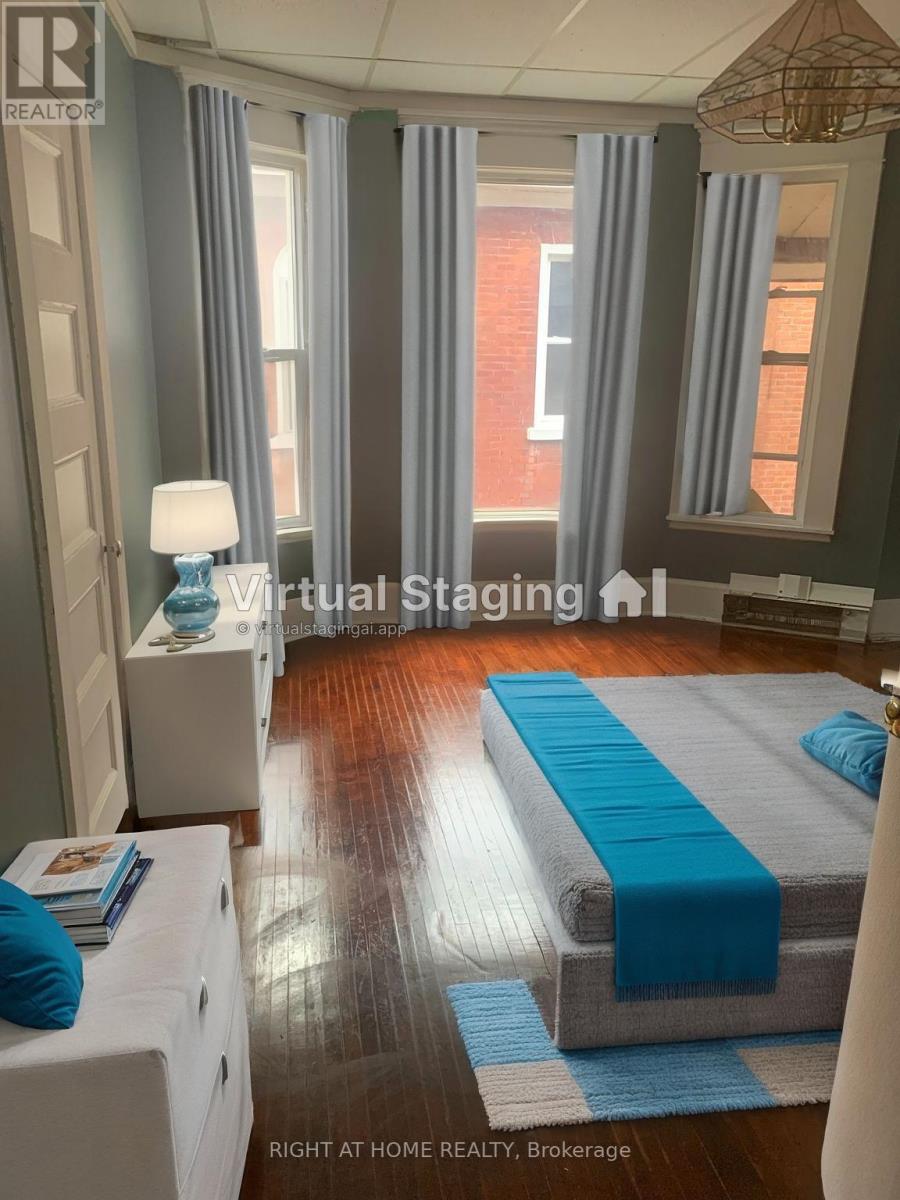 541 Aylmer Street N, Peterborough (Town Ward 3), Ontario  K9H 3W6 - Photo 15 - X12978560