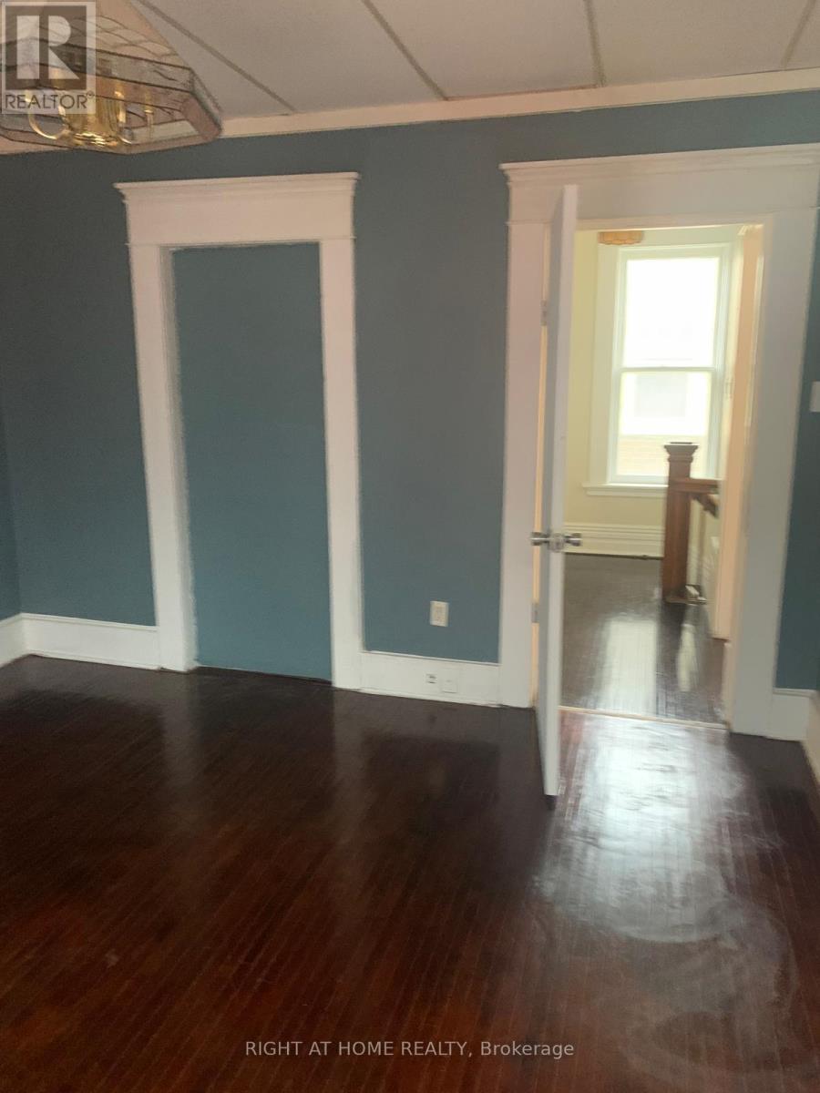 541 Aylmer Street N, Peterborough (Town Ward 3), Ontario  K9H 3W6 - Photo 23 - X12978560