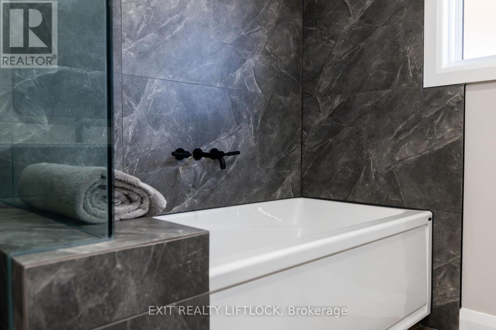 4 County Road 4, Douro-Dummer, Ontario  K9L 1B9 - Photo 12 - X12978938