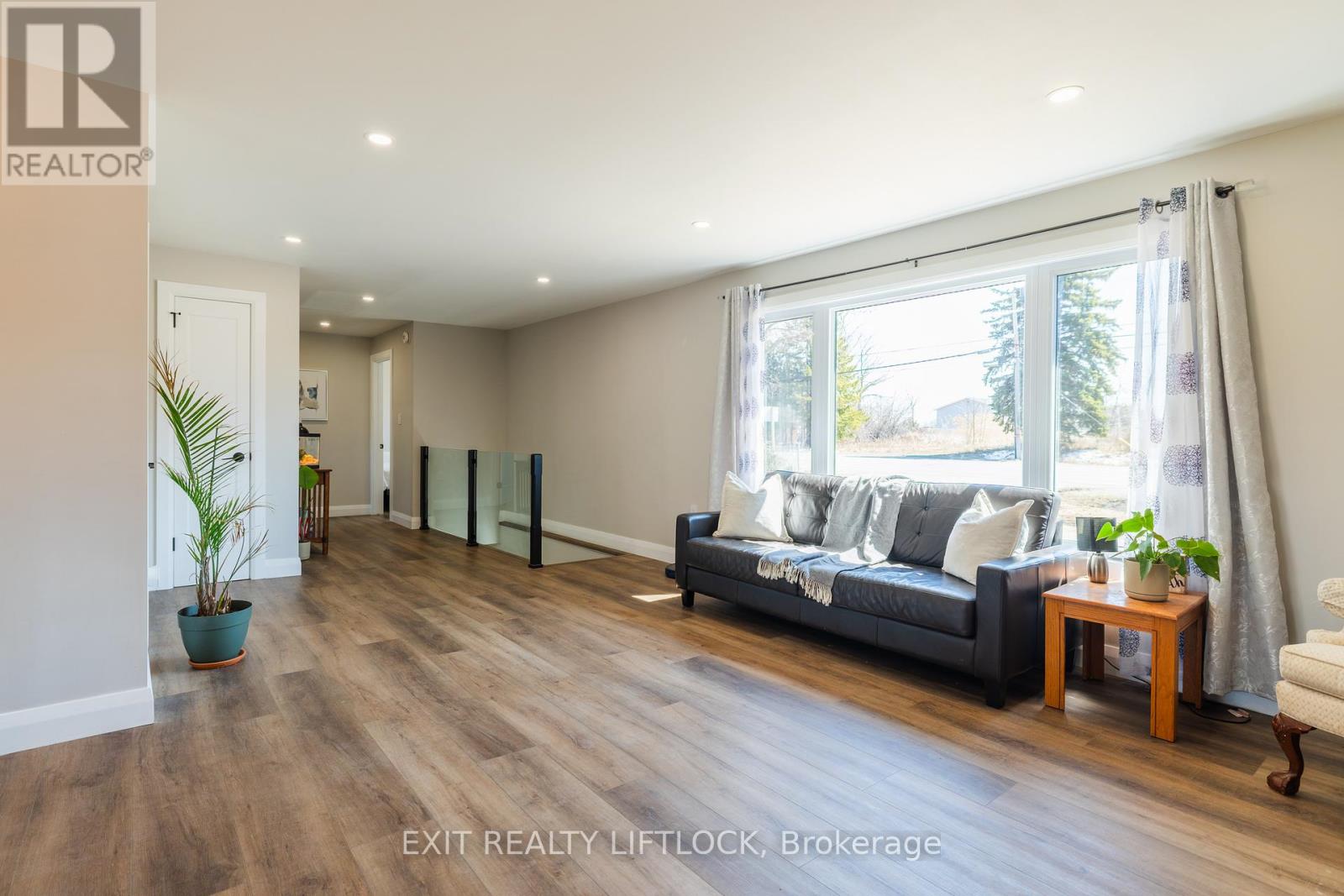 4 County Road 4, Douro-Dummer, Ontario  K9L 1B9 - Photo 8 - X12978938