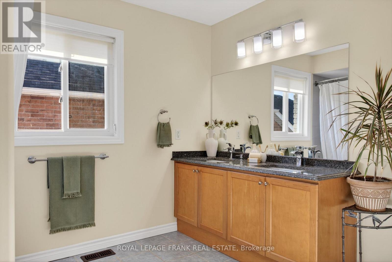 1504 Ireland Drive, Peterborough (Monaghan Ward 2), Ontario  K9K 2T2 - Photo 29 - X12979086