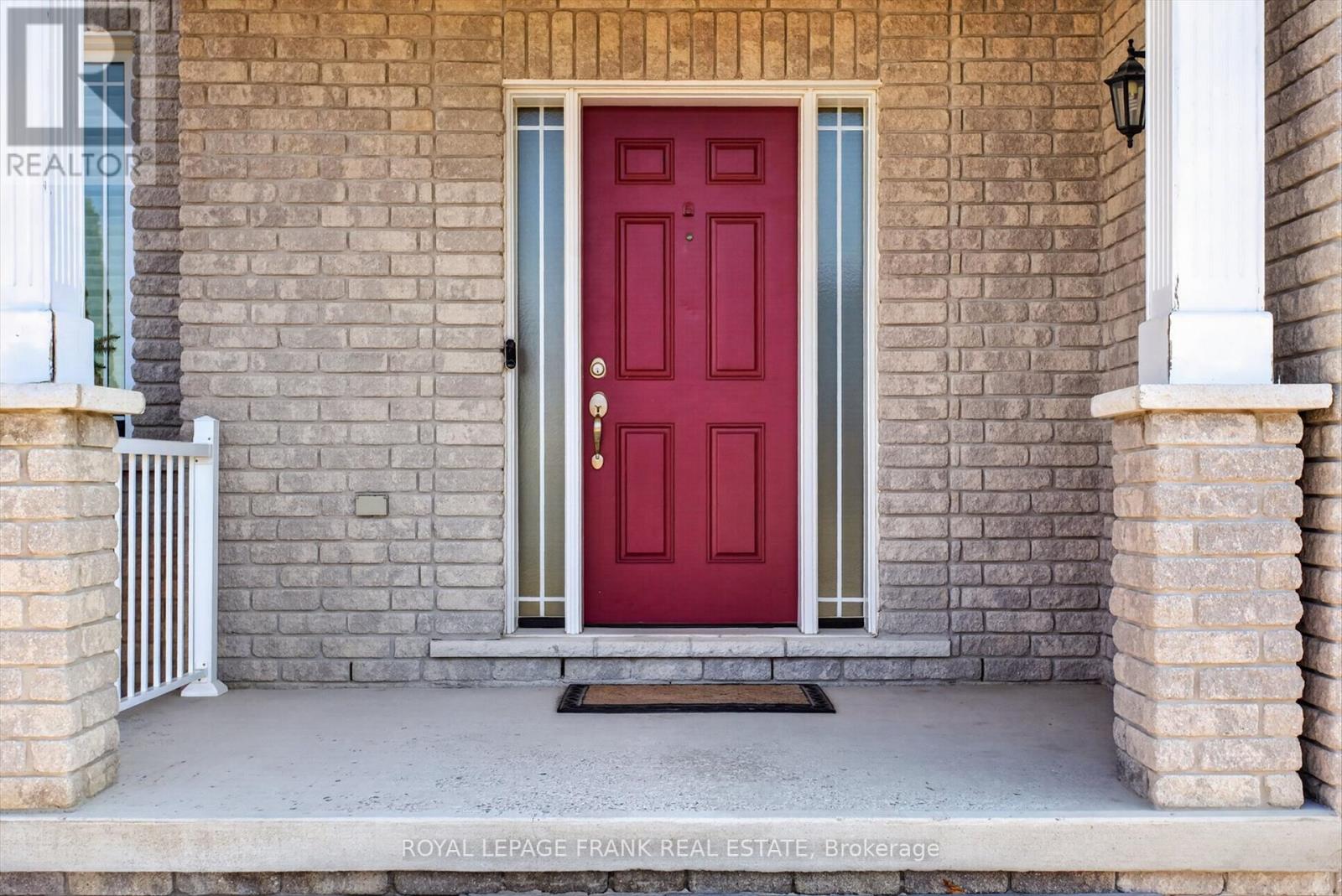 1504 Ireland Drive, Peterborough (Monaghan Ward 2), Ontario  K9K 2T2 - Photo 3 - X12979086