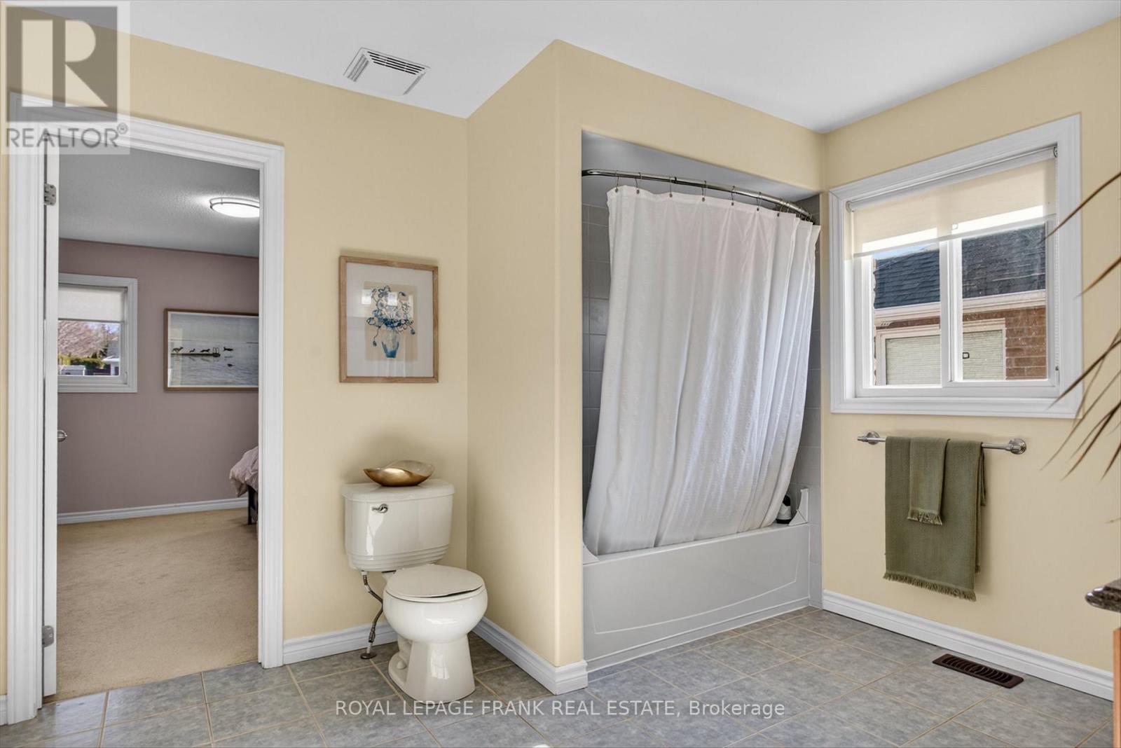 1504 Ireland Drive, Peterborough (Monaghan Ward 2), Ontario  K9K 2T2 - Photo 30 - X12979086