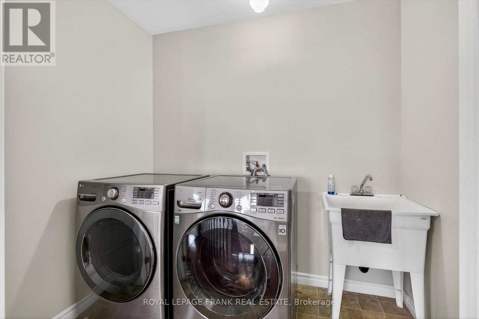 1504 Ireland Drive, Peterborough (Monaghan Ward 2), Ontario  K9K 2T2 - Photo 33 - X12979086