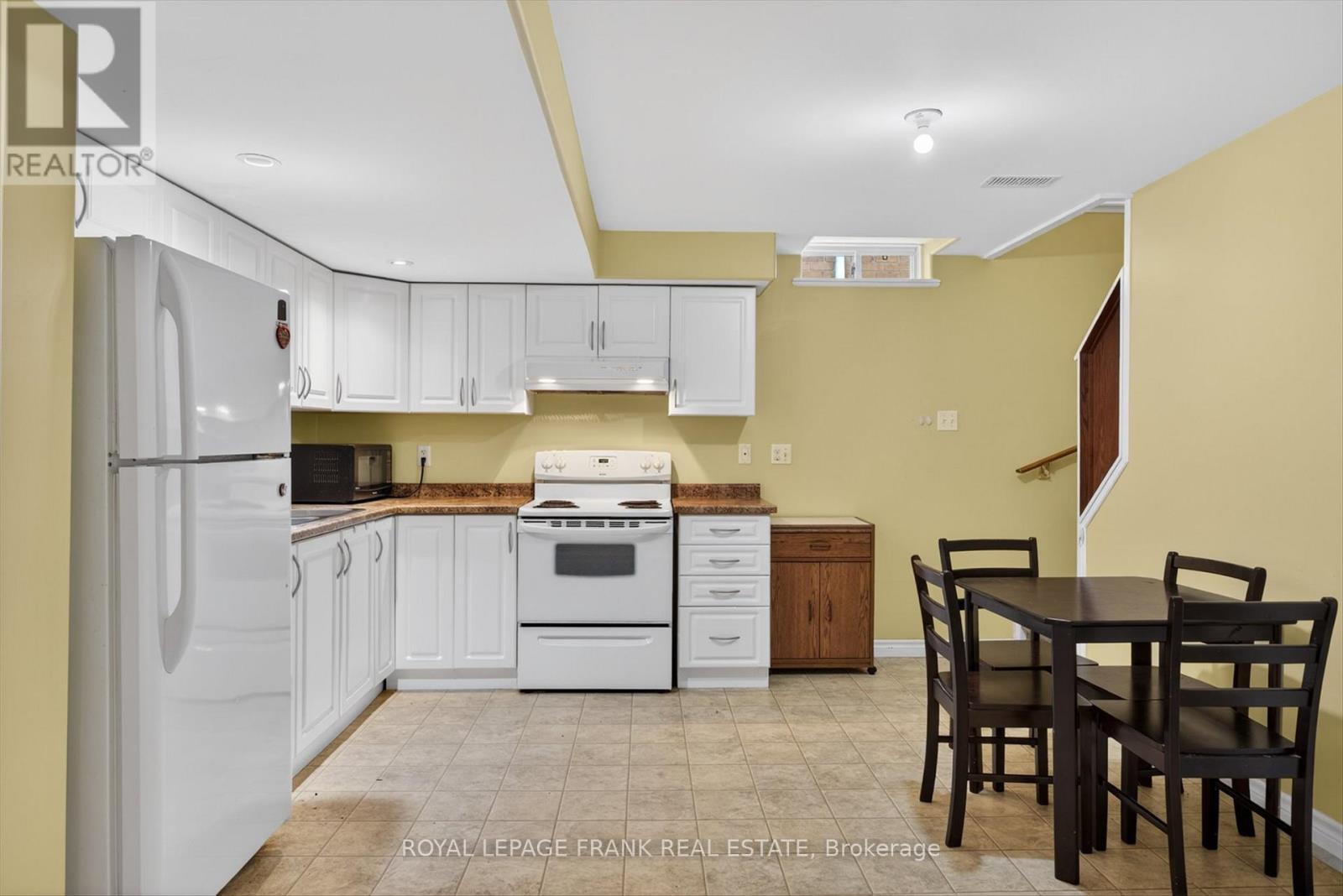 1504 Ireland Drive, Peterborough (Monaghan Ward 2), Ontario  K9K 2T2 - Photo 35 - X12979086