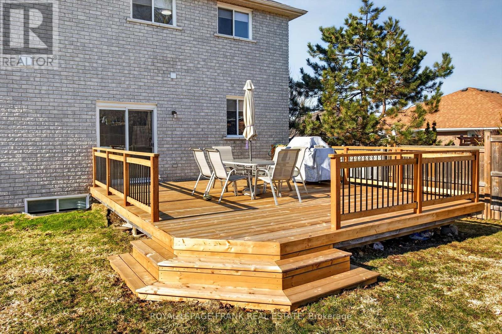 1504 Ireland Drive, Peterborough (Monaghan Ward 2), Ontario  K9K 2T2 - Photo 46 - X12979086