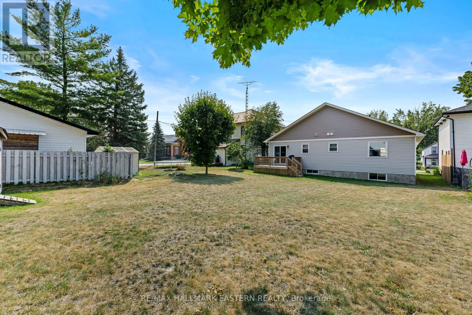 17 Mathison Street E, Havelock-Belmont-Methuen (Havelock), Ontario  K0L 1Z0 - Photo 38 - X12979432