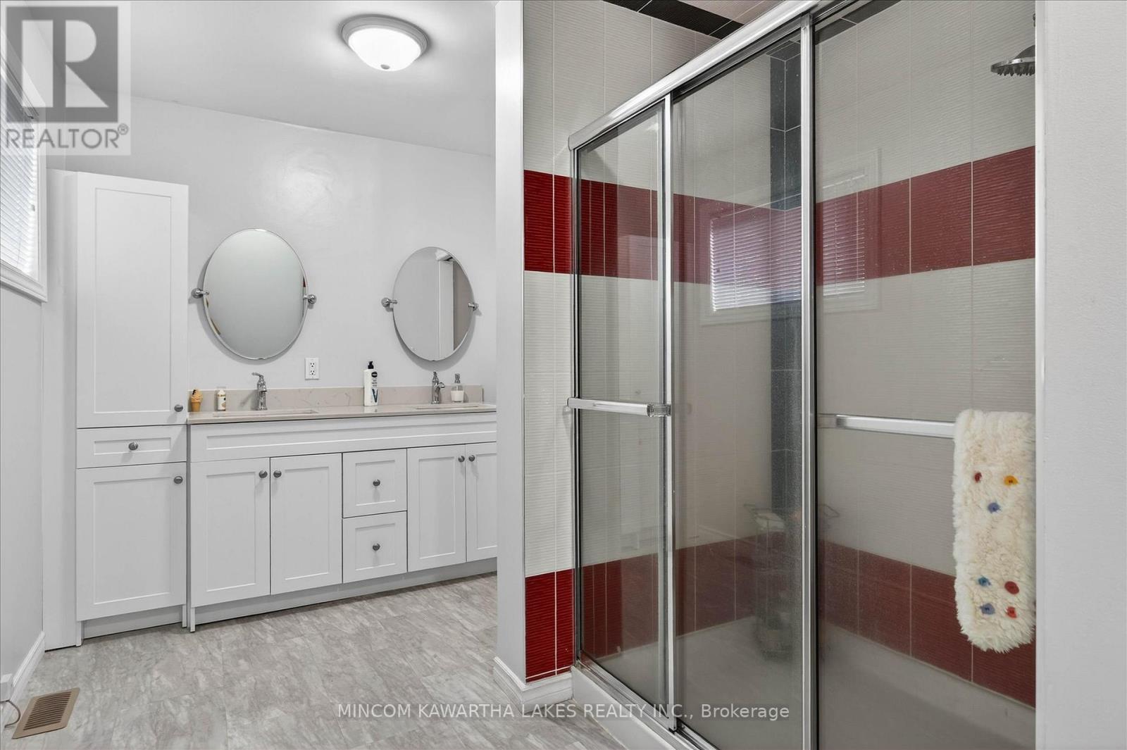 572 Fallis Line, Cavan Monaghan (Cavan Twp), Ontario  L0A 1G0 - Photo 13 - X12979506