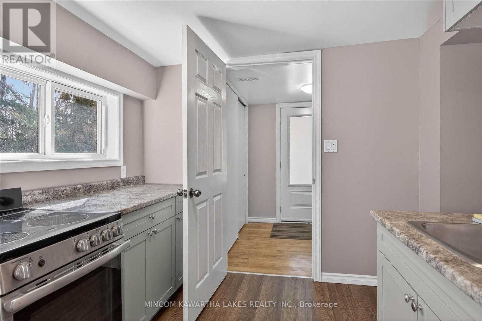 572 Fallis Line, Cavan Monaghan (Cavan Twp), Ontario  L0A 1G0 - Photo 22 - X12979506