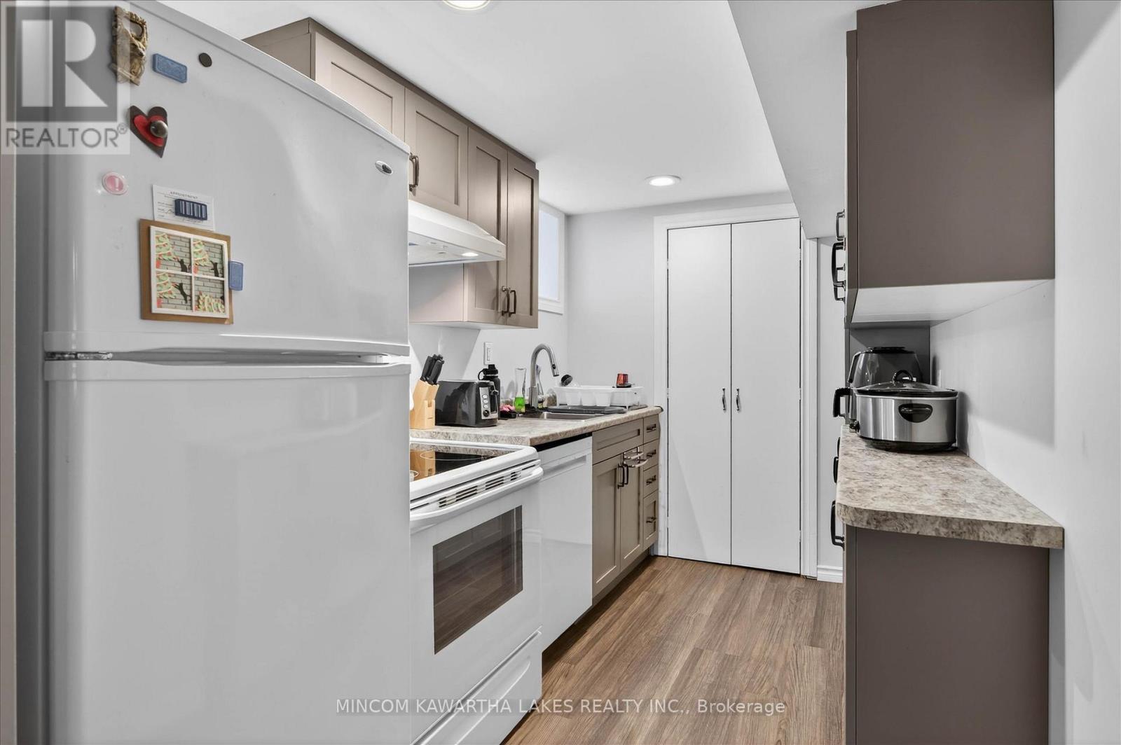 572 Fallis Line, Cavan Monaghan (Cavan Twp), Ontario  L0A 1G0 - Photo 36 - X12979506