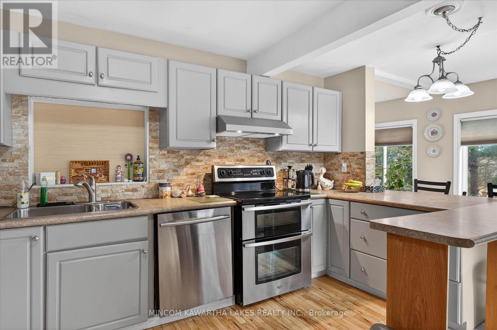 572 Fallis Line, Cavan Monaghan (Cavan Twp), Ontario  L0A 1G0 - Photo 8 - X12979506