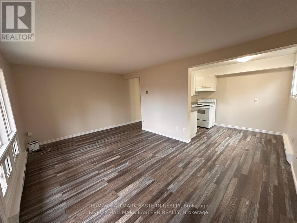 204 - 106 Lansdowne Street, Peterborough (Town Ward 3), Ontario  K9J 1Y1 - Photo 8 - X12979626