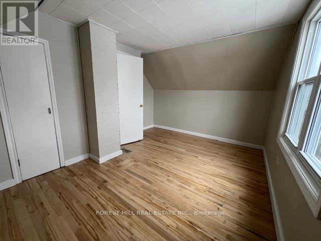 780 New Romaine Street, Peterborough (Otonabee Ward 1), Ontario  K9J 2E9 - Photo 18 - X12979986