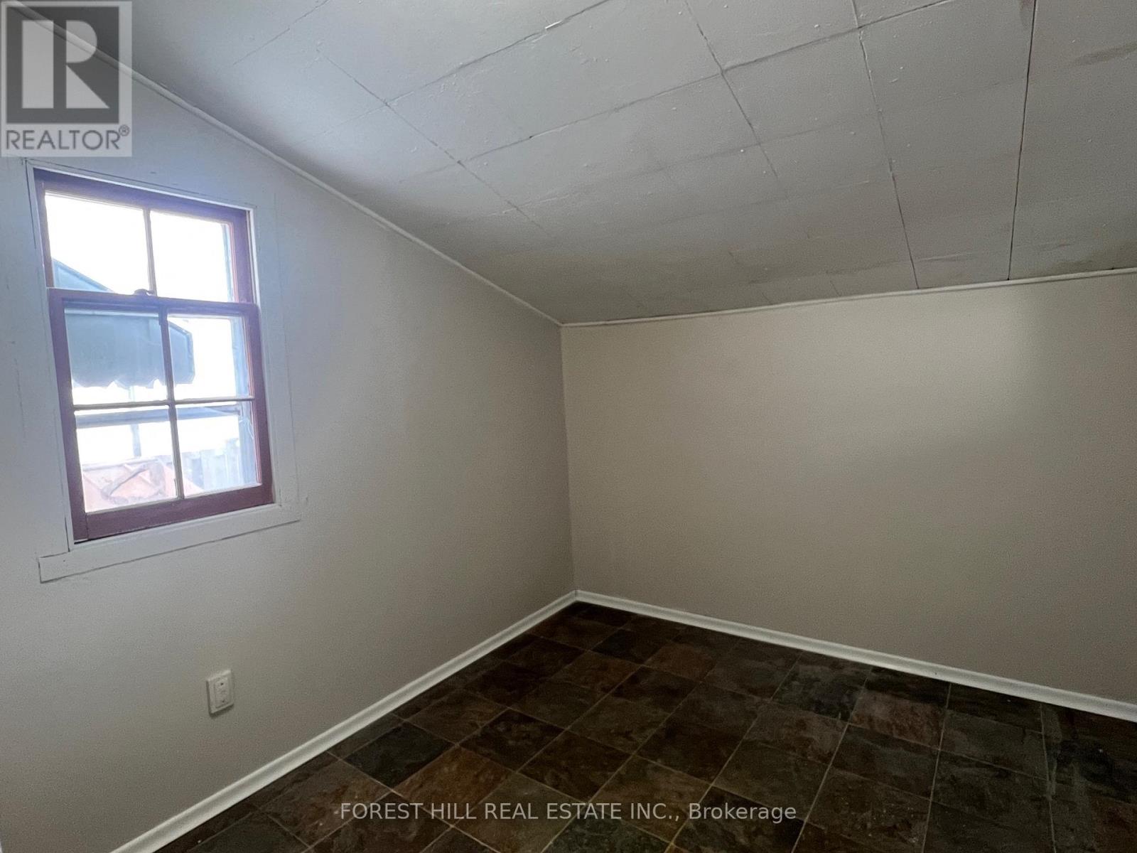 780 New Romaine Street, Peterborough (Otonabee Ward 1), Ontario  K9J 2E9 - Photo 23 - X12979986