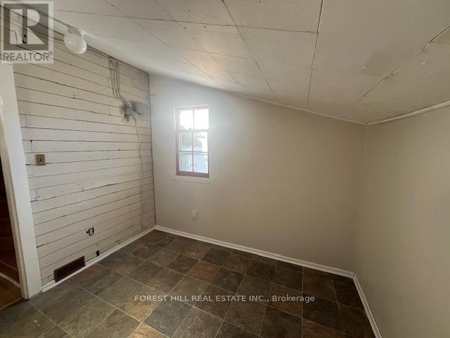 780 New Romaine Street, Peterborough (Otonabee Ward 1), Ontario  K9J 2E9 - Photo 26 - X12979986