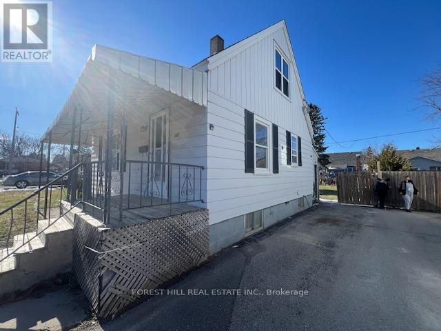 780 New Romaine Street, Peterborough (Otonabee Ward 1), Ontario  K9J 2E9 - Photo 3 - X12979986