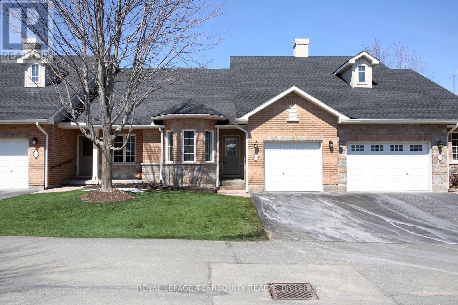 69 - 123 VILLAGE CRESCENT, peterborough (otonabee ward 1), Ontario