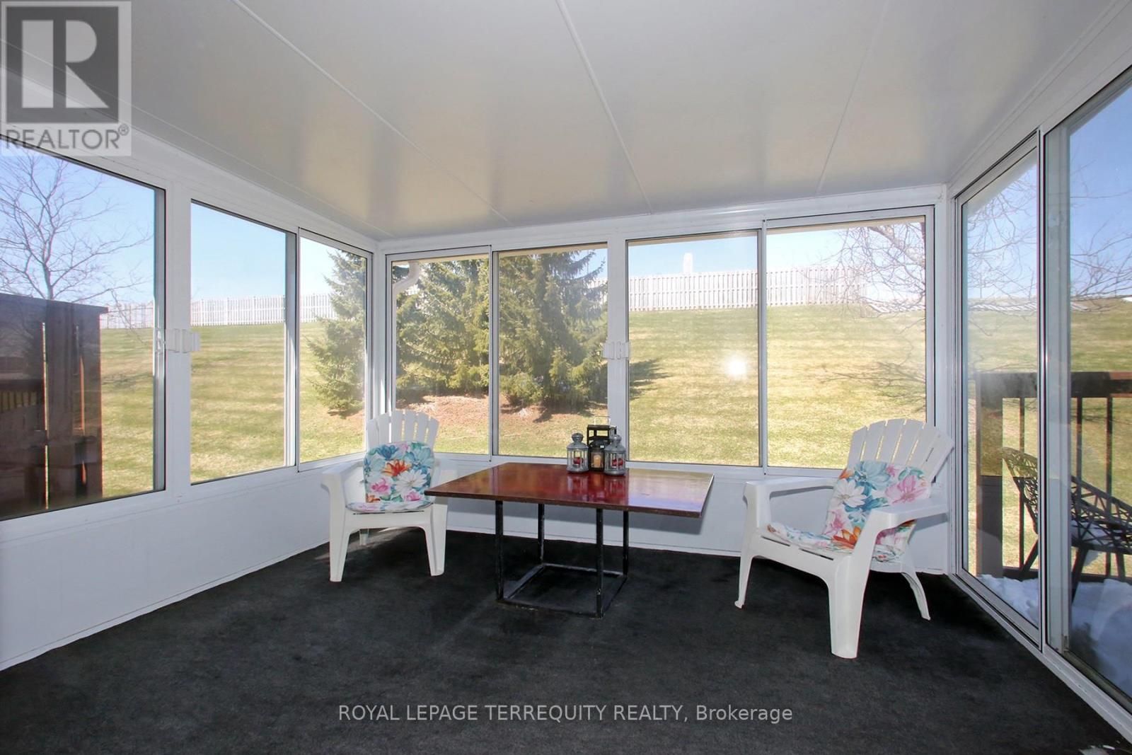 69 - 123 Village Crescent, Peterborough (Otonabee Ward 1), Ontario  K9J 0A9 - Photo 13 - X12980014