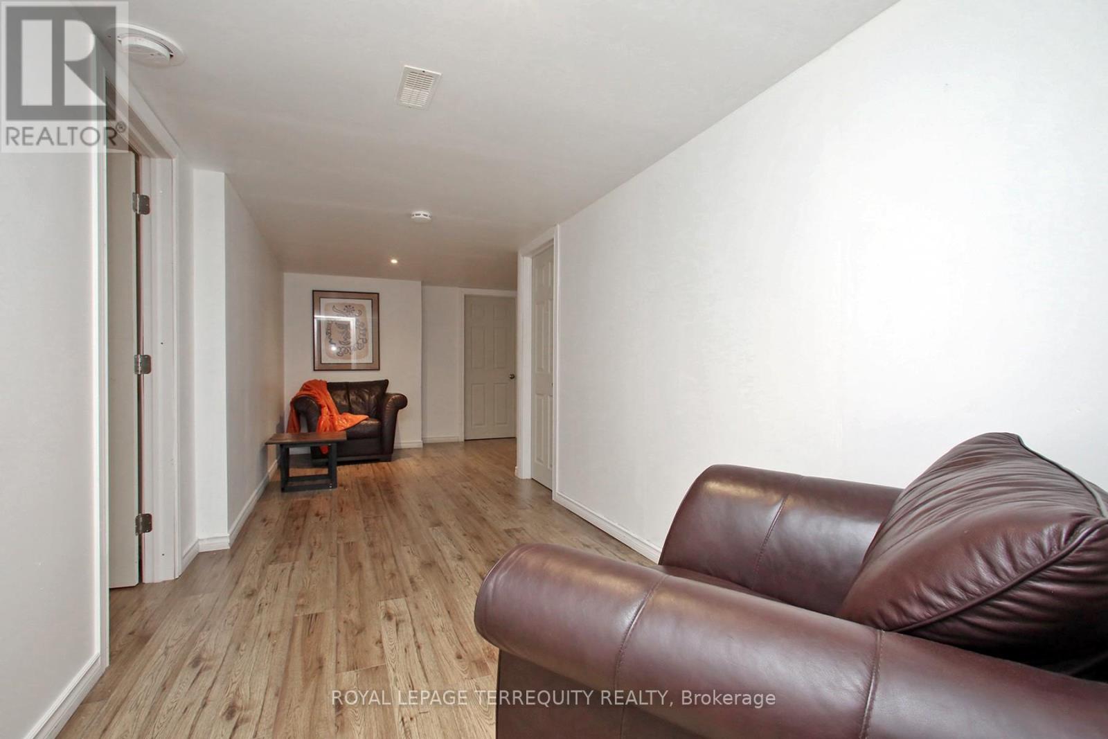 69 - 123 Village Crescent, Peterborough (Otonabee Ward 1), Ontario  K9J 0A9 - Photo 22 - X12980014