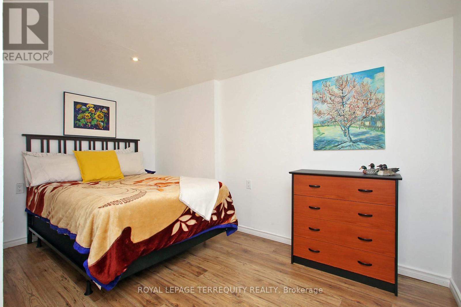 69 - 123 Village Crescent, Peterborough (Otonabee Ward 1), Ontario  K9J 0A9 - Photo 26 - X12980014