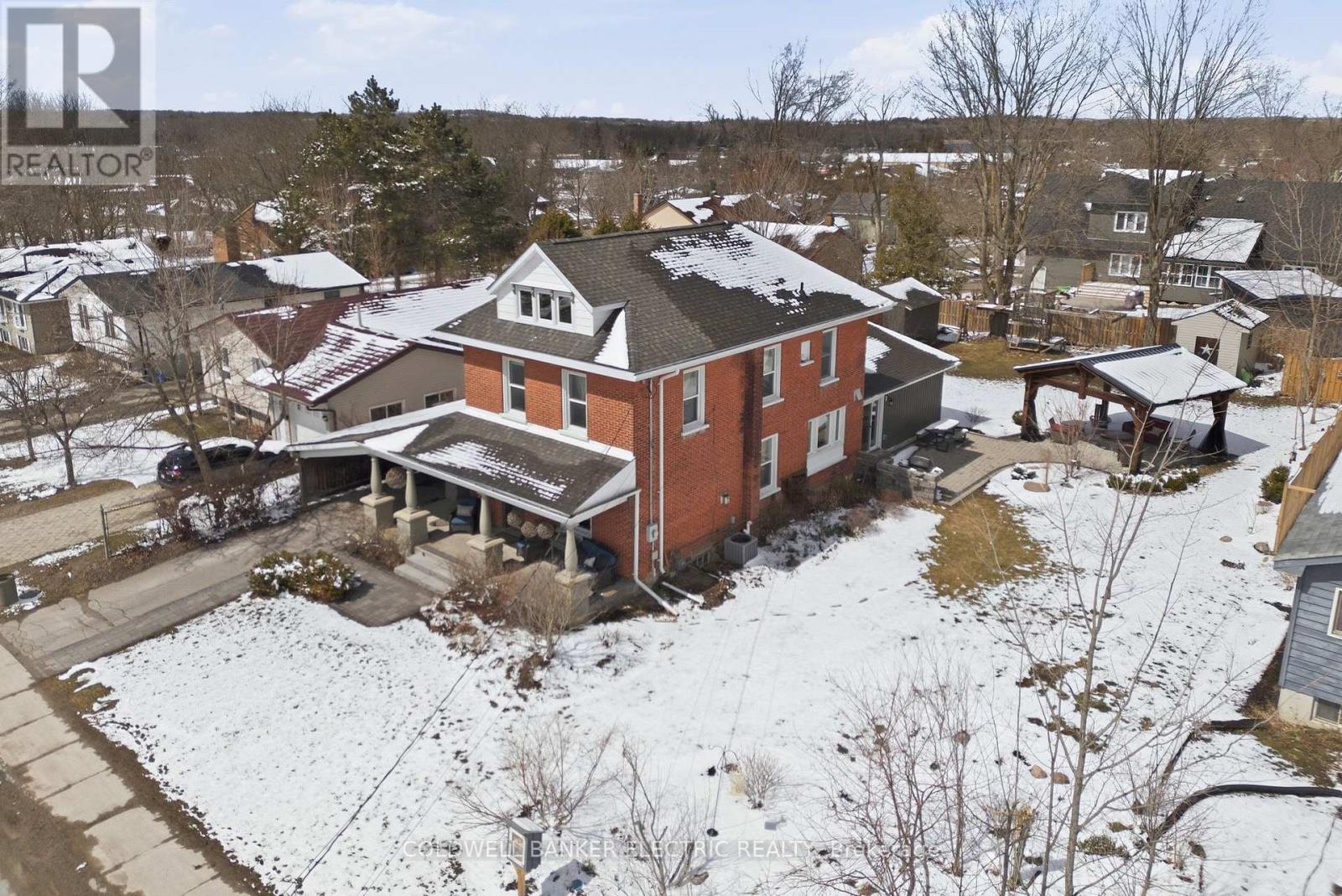 36 ERMATINGER STREET, selwyn, Ontario