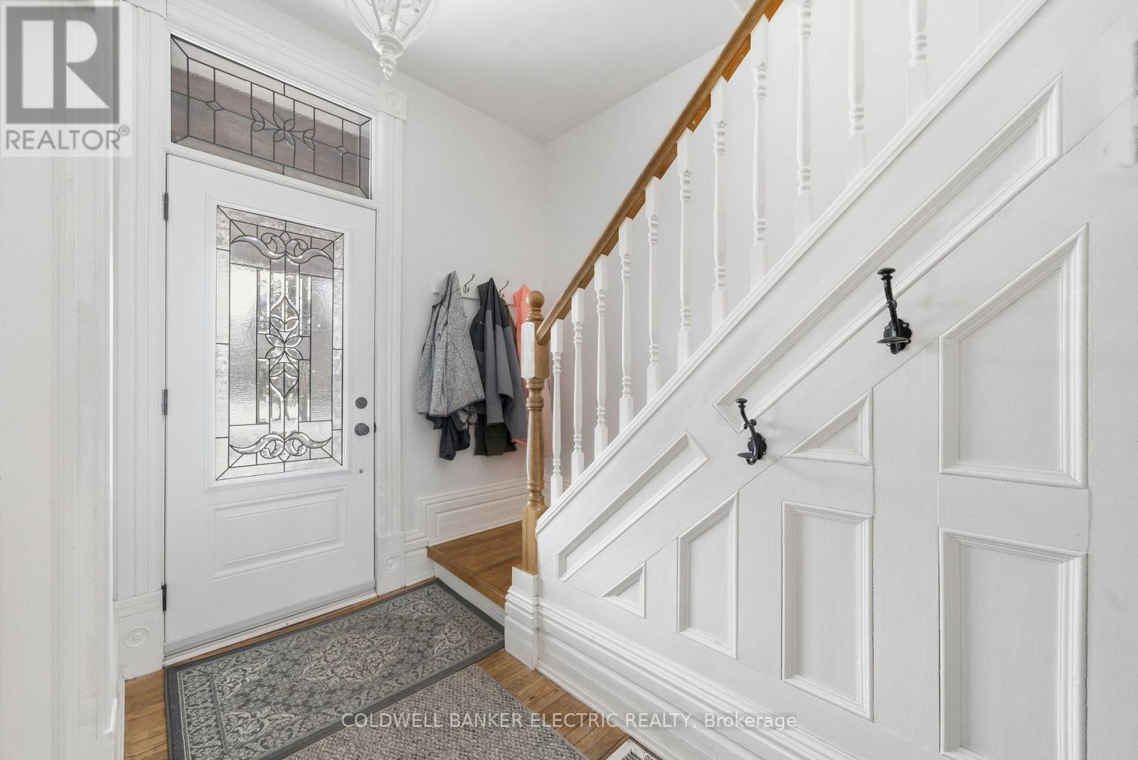 36 Ermatinger Street, Selwyn, Ontario  K0L 2H0 - Photo 6 - X12980838