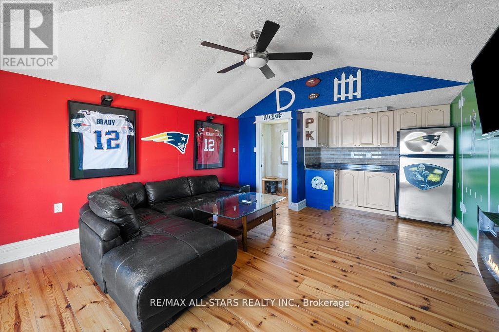 283 Snug Harbour Road, Kawartha Lakes (Lindsay), Ontario  K9V 4R6 - Photo 33 - X12981178