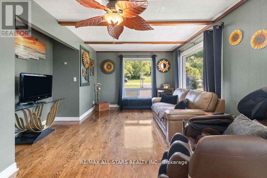 283 Snug Harbour Road, Kawartha Lakes (Lindsay), Ontario  K9V 4R6 - Photo 8 - X12981178