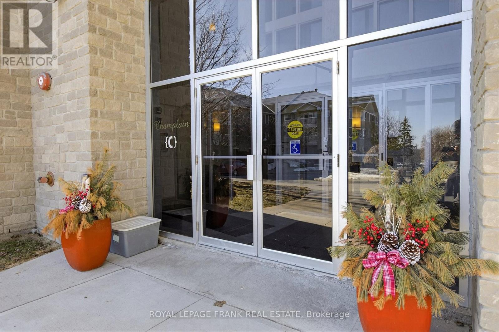 Bldg C #310 - 1099 Clonsilla Avenue, Peterborough (Otonabee Ward 1), Ontario  K9J 8L8 - Photo 4 - X12981672