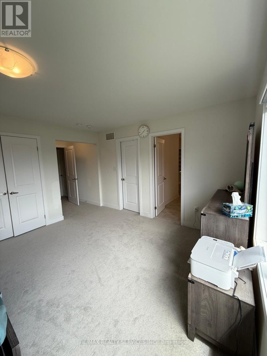 225 Flavelle Way, Peterborough (Monaghan Ward 2), Ontario  K9K 0J1 - Photo 10 - X12981308