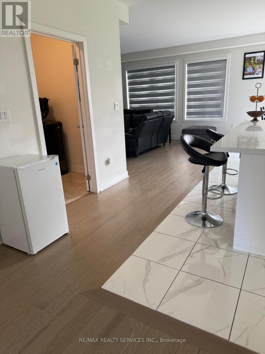 225 Flavelle Way, Peterborough (Monaghan Ward 2), Ontario  K9K 0J1 - Photo 16 - X12981308