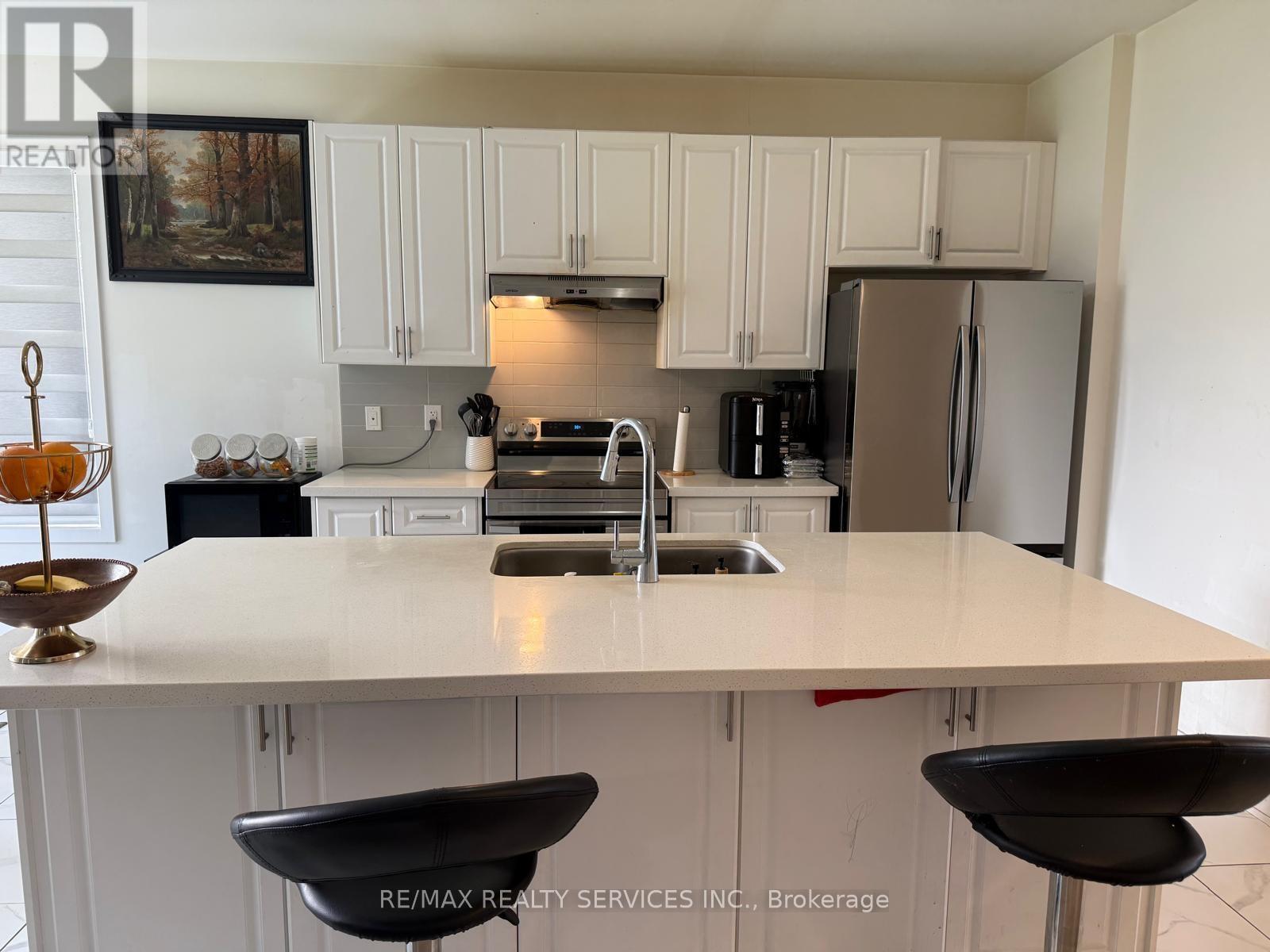 225 Flavelle Way, Peterborough (Monaghan Ward 2), Ontario  K9K 0J1 - Photo 18 - X12981308