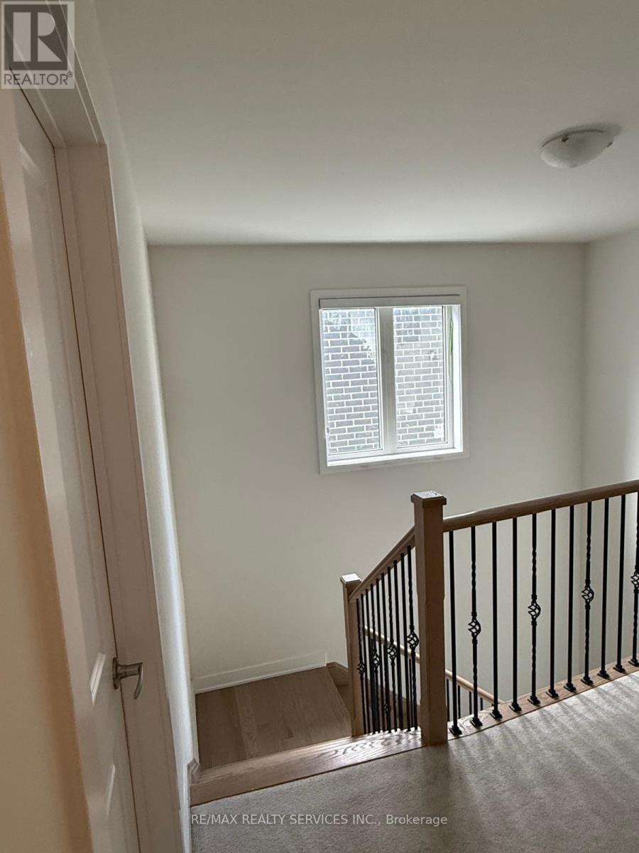 225 Flavelle Way, Peterborough (Monaghan Ward 2), Ontario  K9K 0J1 - Photo 5 - X12981308