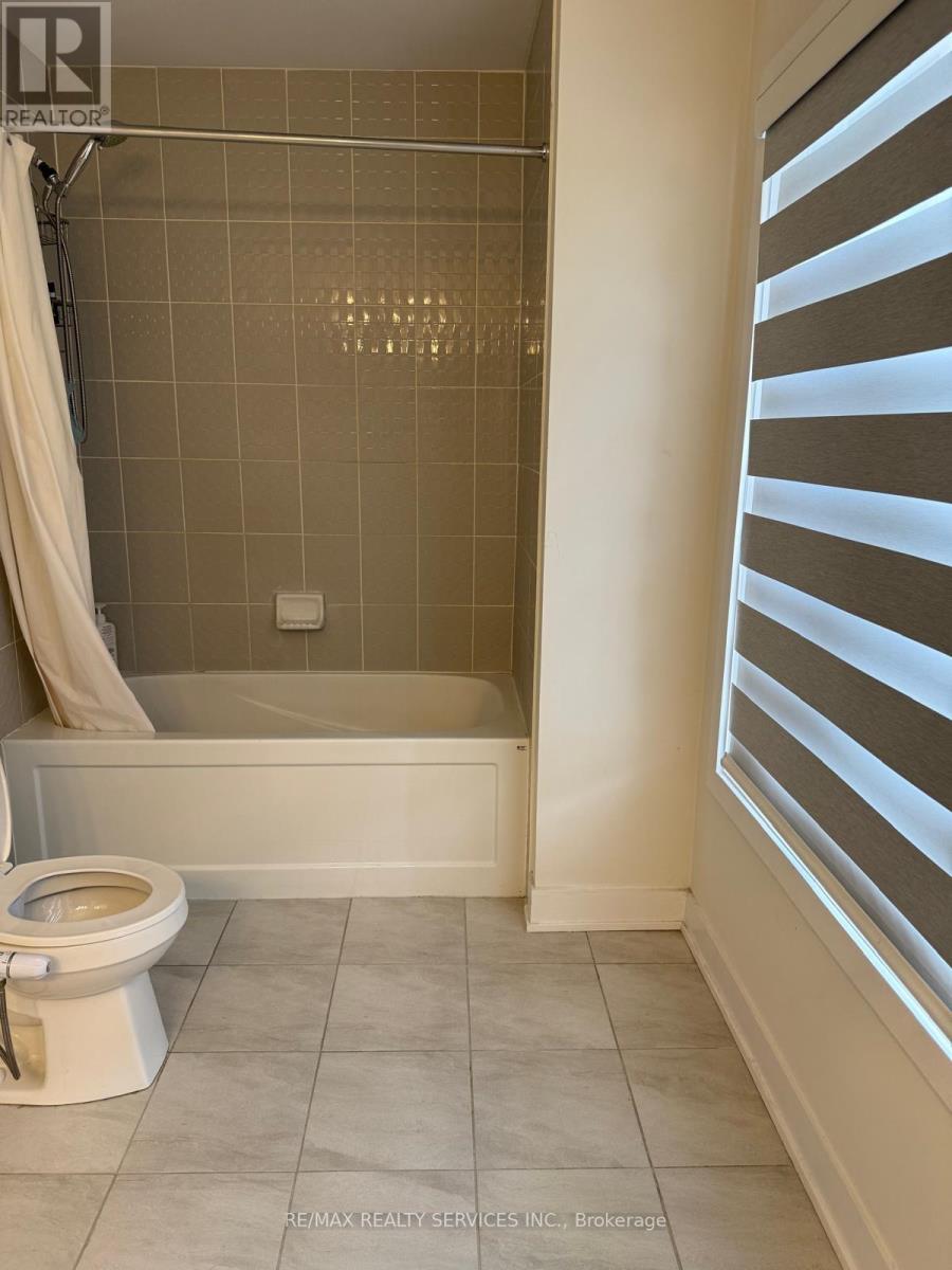 225 Flavelle Way, Peterborough (Monaghan Ward 2), Ontario  K9K 0J1 - Photo 7 - X12981308