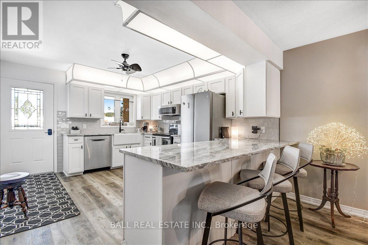 203 - 16 Alice Street, Bancroft (Bancroft Ward), Ontario  K0L 1C0 - Photo 11 - X12981856