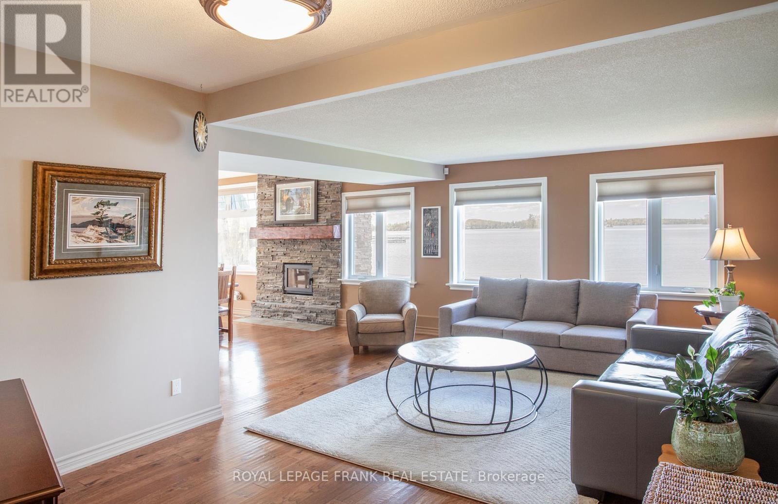 11 Edgewater Drive, Selwyn, Ontario  K0L 1T0 - Photo 15 - X12981888