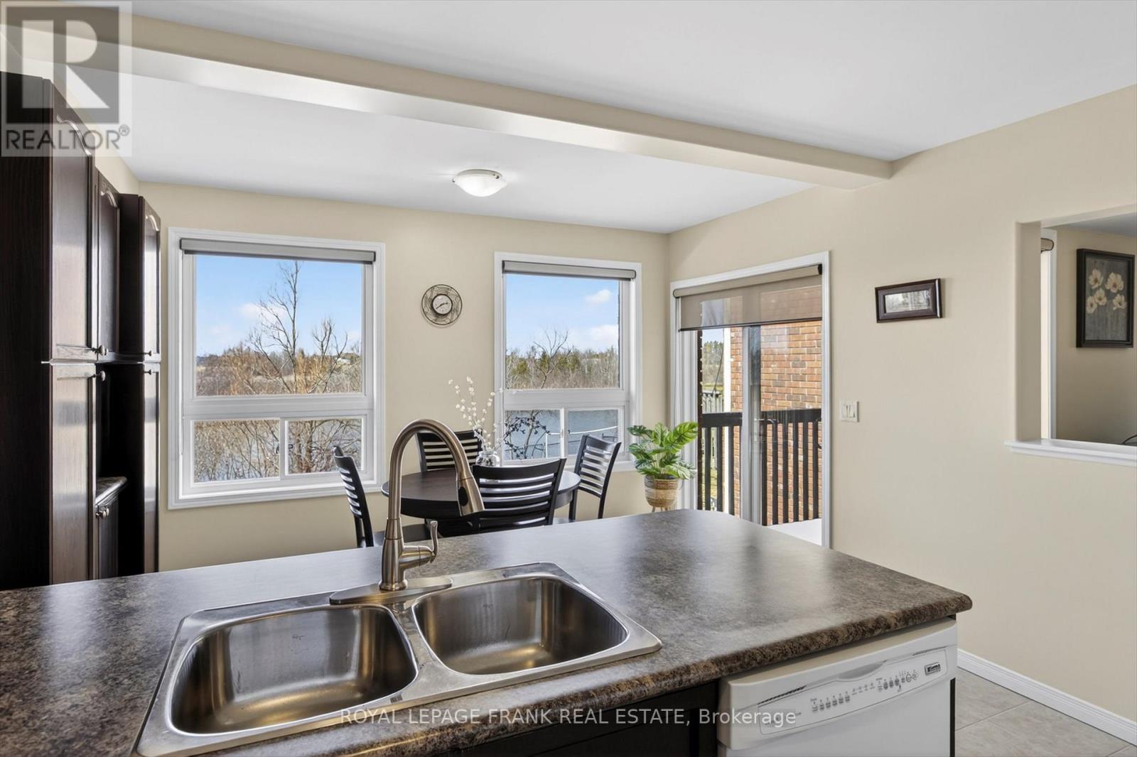 1527 Ireland Drive, Peterborough (Monaghan Ward 2), Ontario  K9K 2T3 - Photo 14 - X12982174