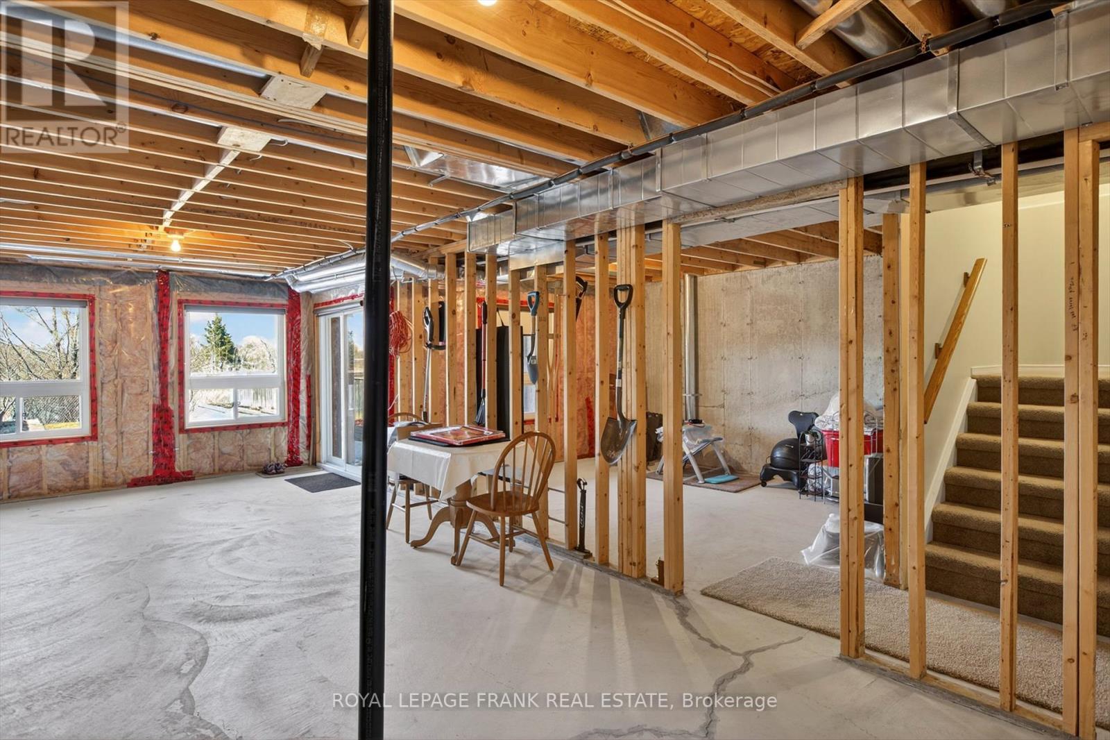 1527 Ireland Drive, Peterborough (Monaghan Ward 2), Ontario  K9K 2T3 - Photo 30 - X12982174