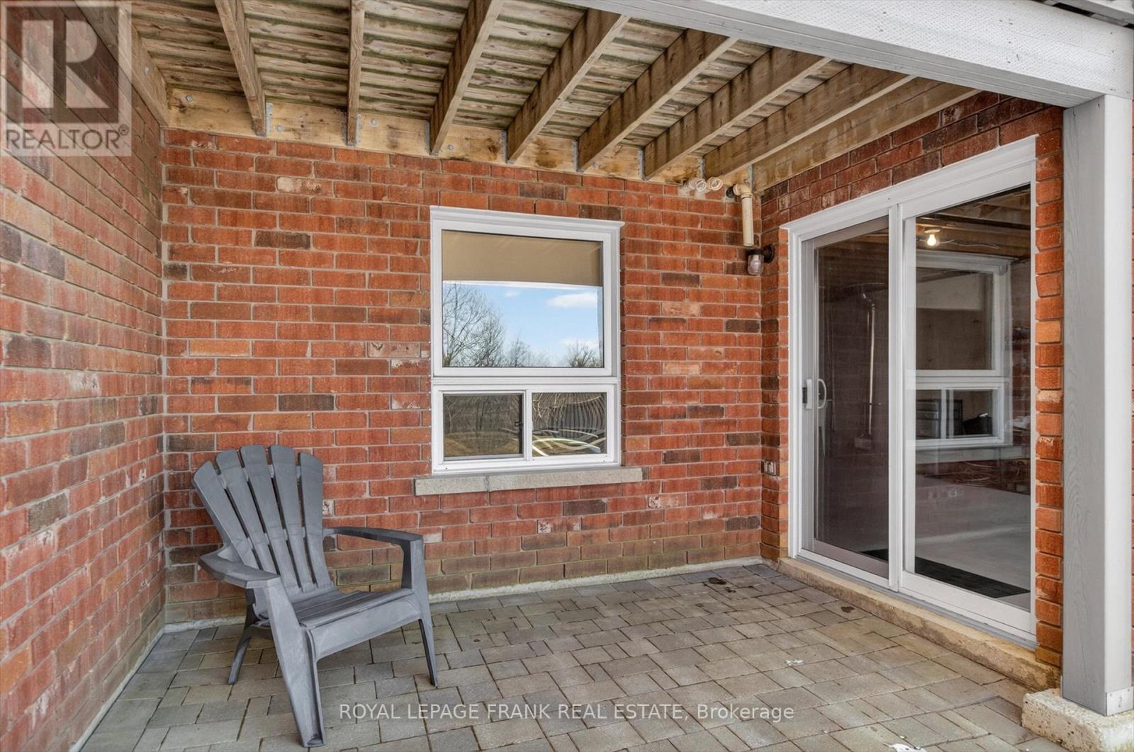 1527 Ireland Drive, Peterborough (Monaghan Ward 2), Ontario  K9K 2T3 - Photo 36 - X12982174